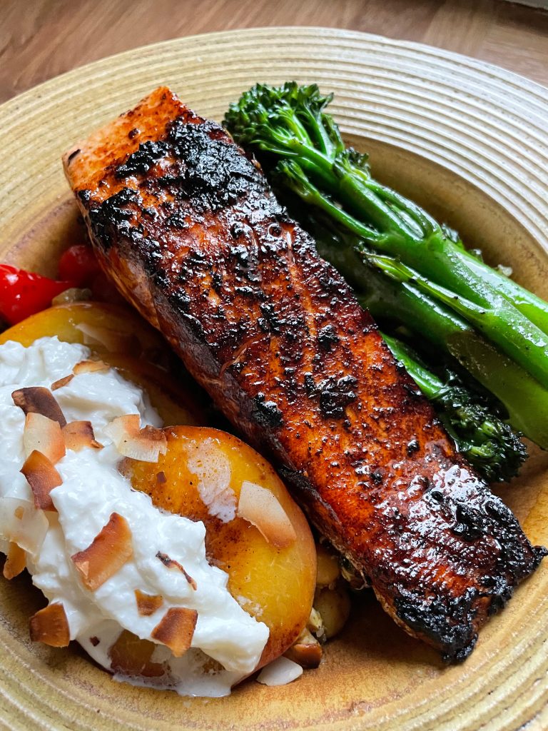Grilled fish with vegetables